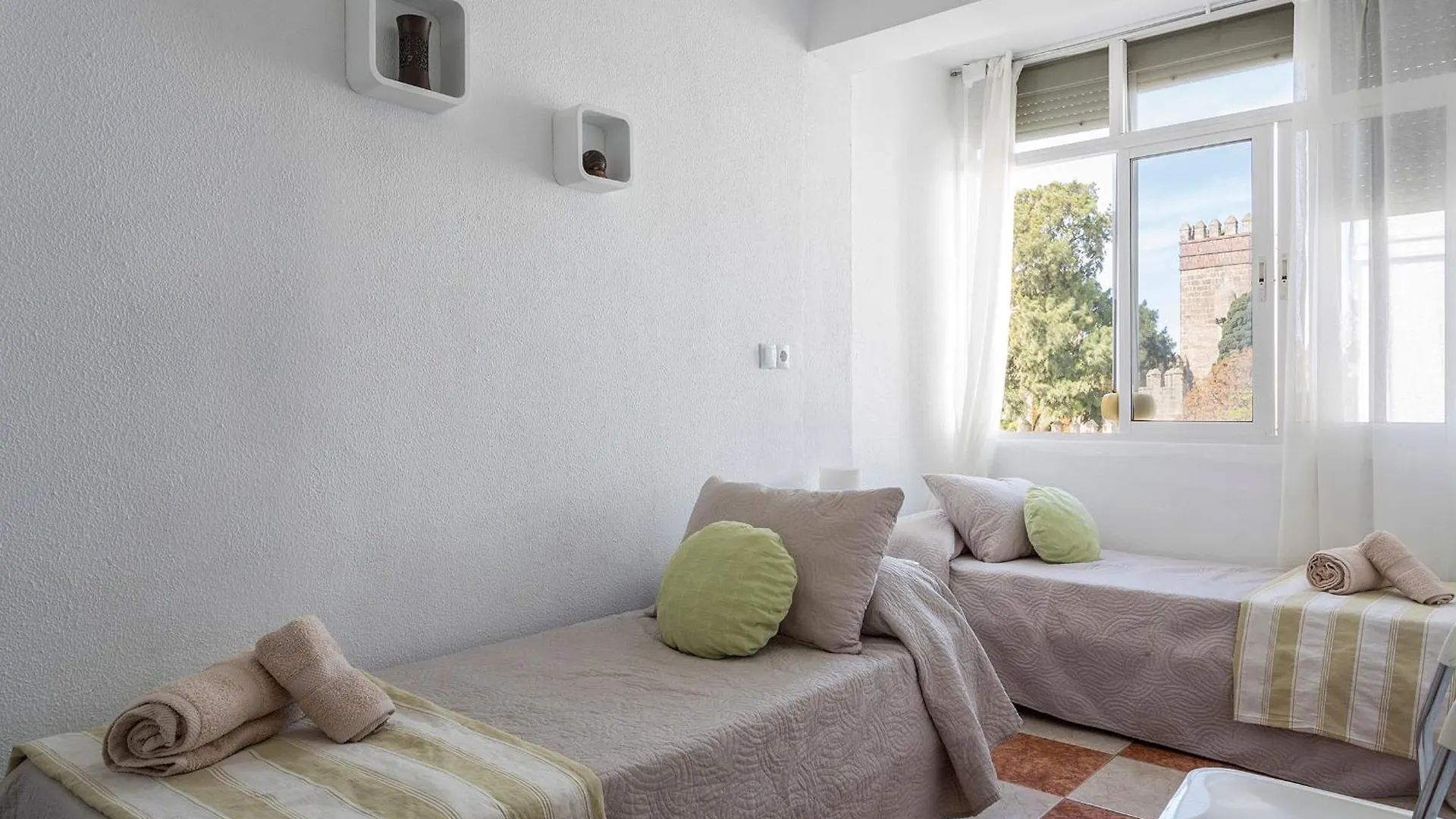 Azvalia Aramburu Apartment El Puerto de Santa Maria 0*,